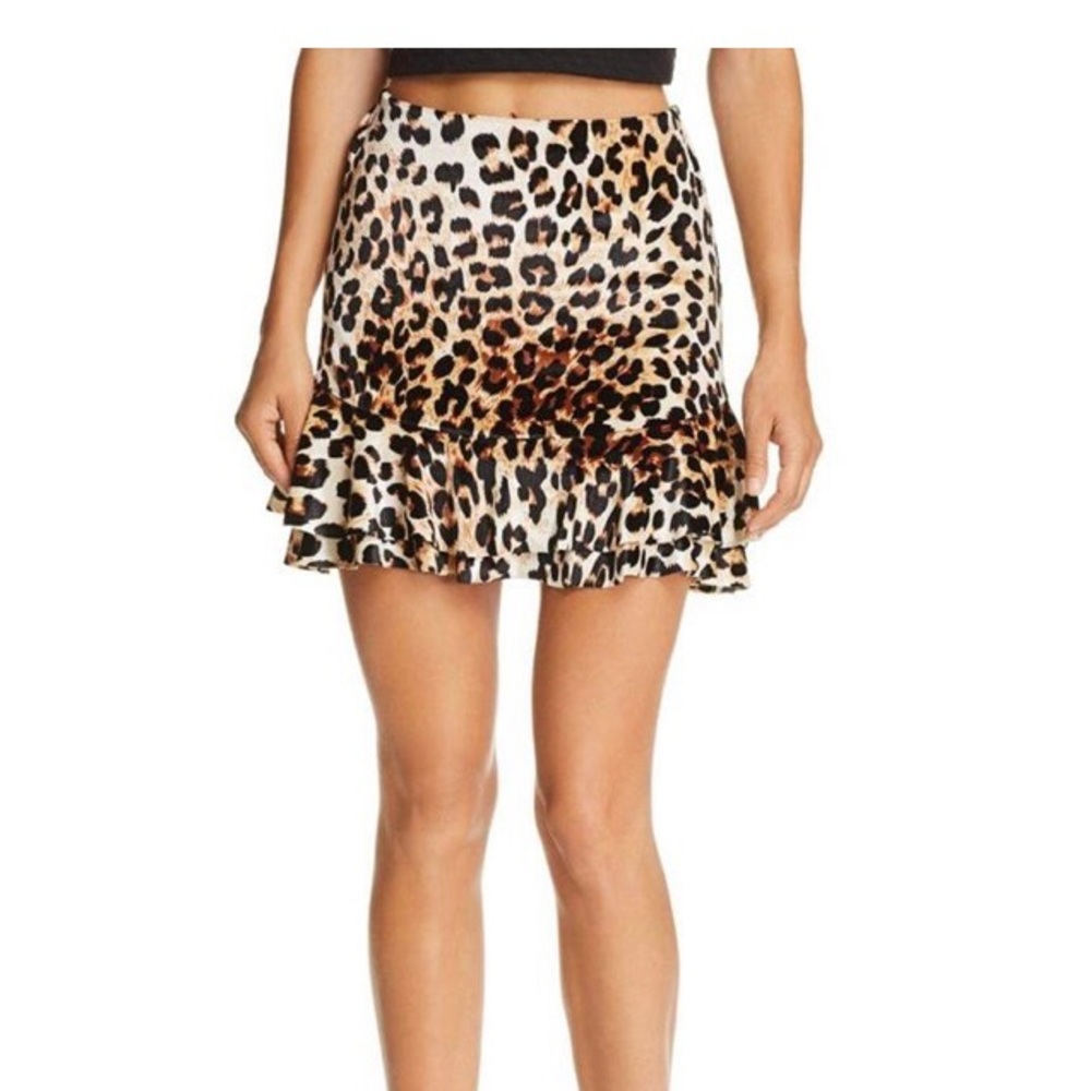 NWT Aqua Stretch Velvet Tulip Ruffle Hem
Cheetah Skirt